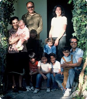 Cesar Portocarrero and family